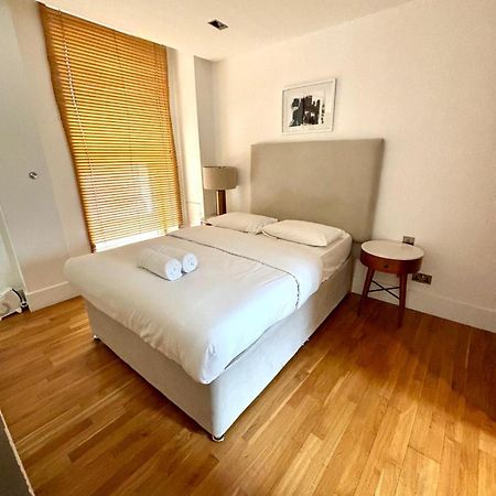 1 Bedroom In Piccadilly Circus St James Cov1 London Eksteriør bilde